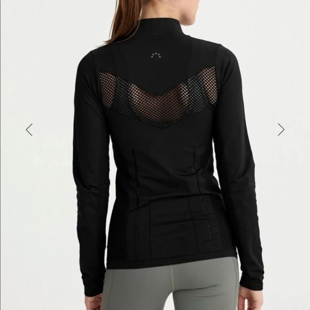NWT!! Varley Poinsettia Jacket